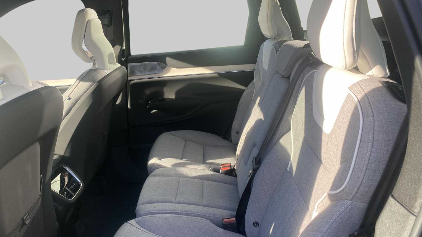 Volvo EX90