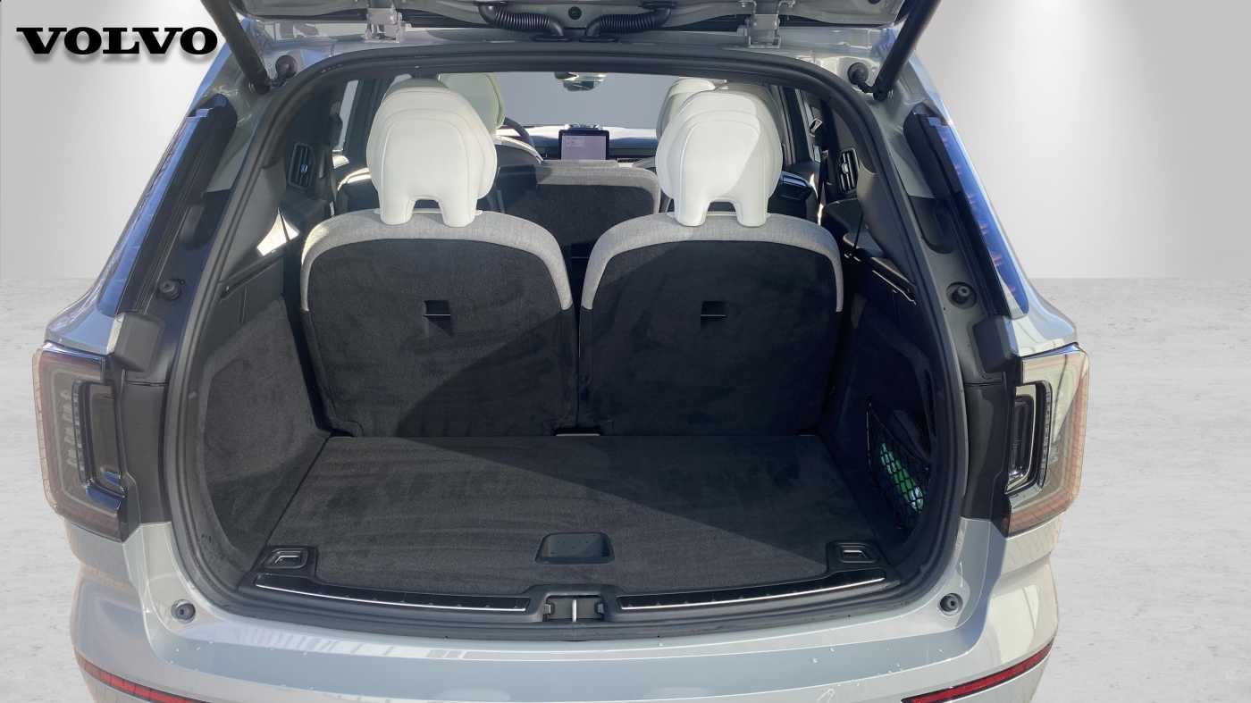 Volvo EX90