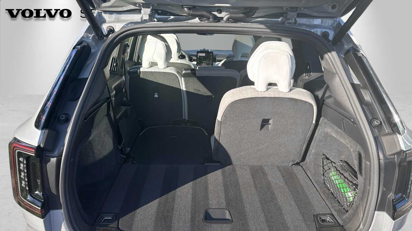Volvo EX90