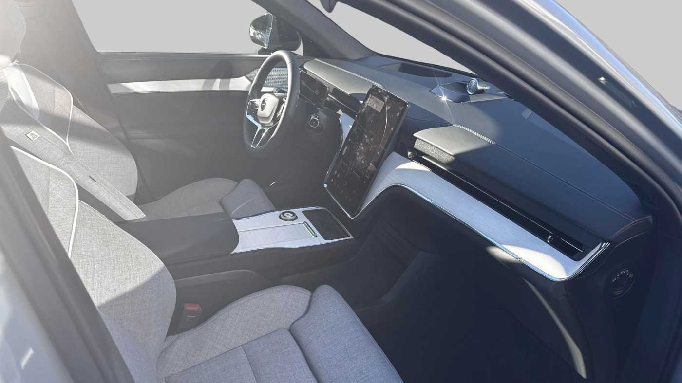 Volvo EX90