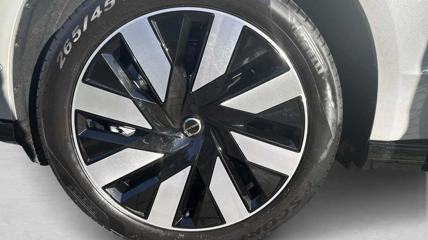 Volvo EX90