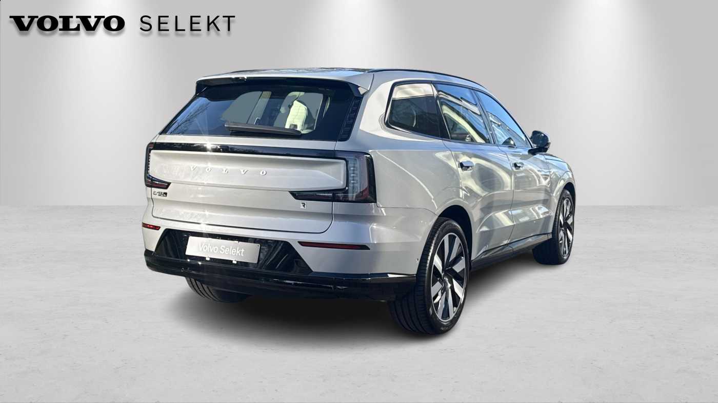 Volvo EX90