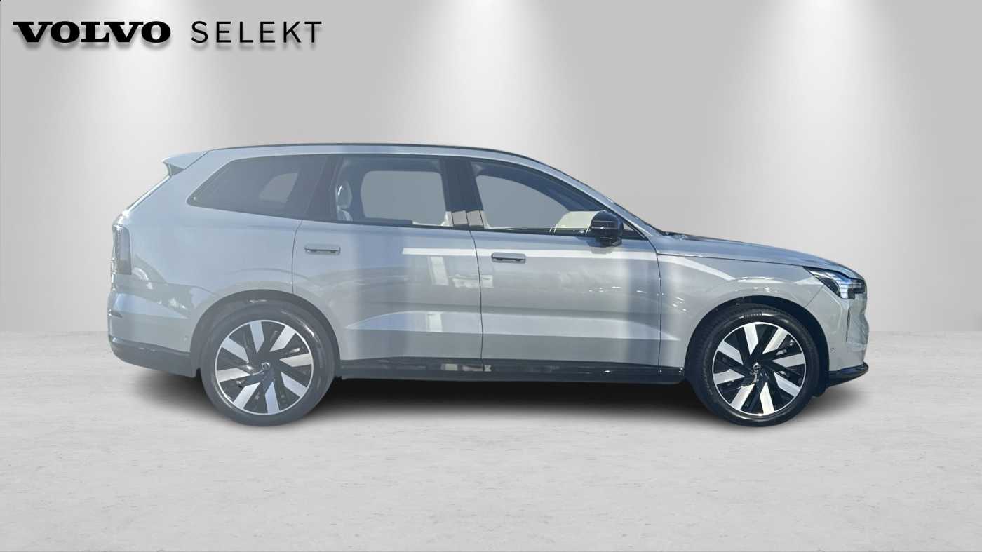 Volvo EX90
