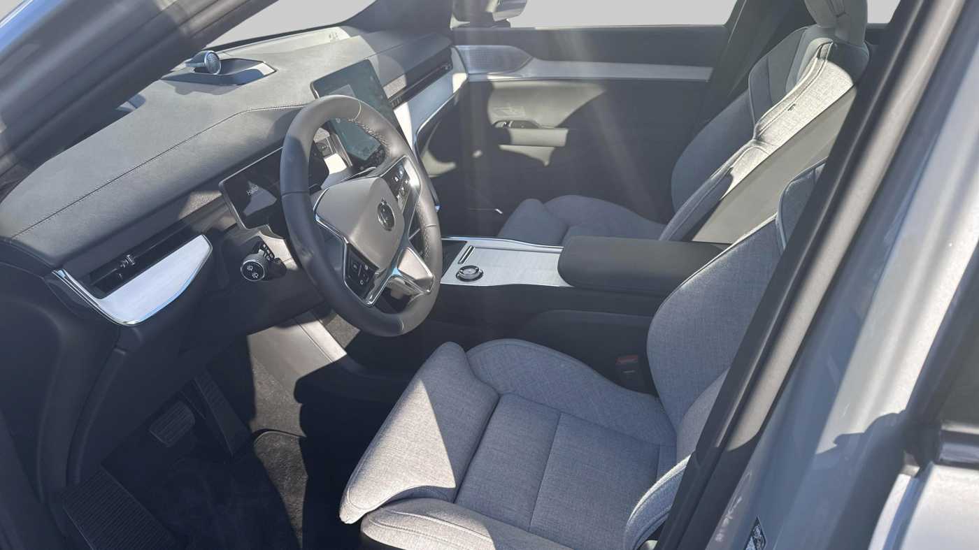 Volvo EX90