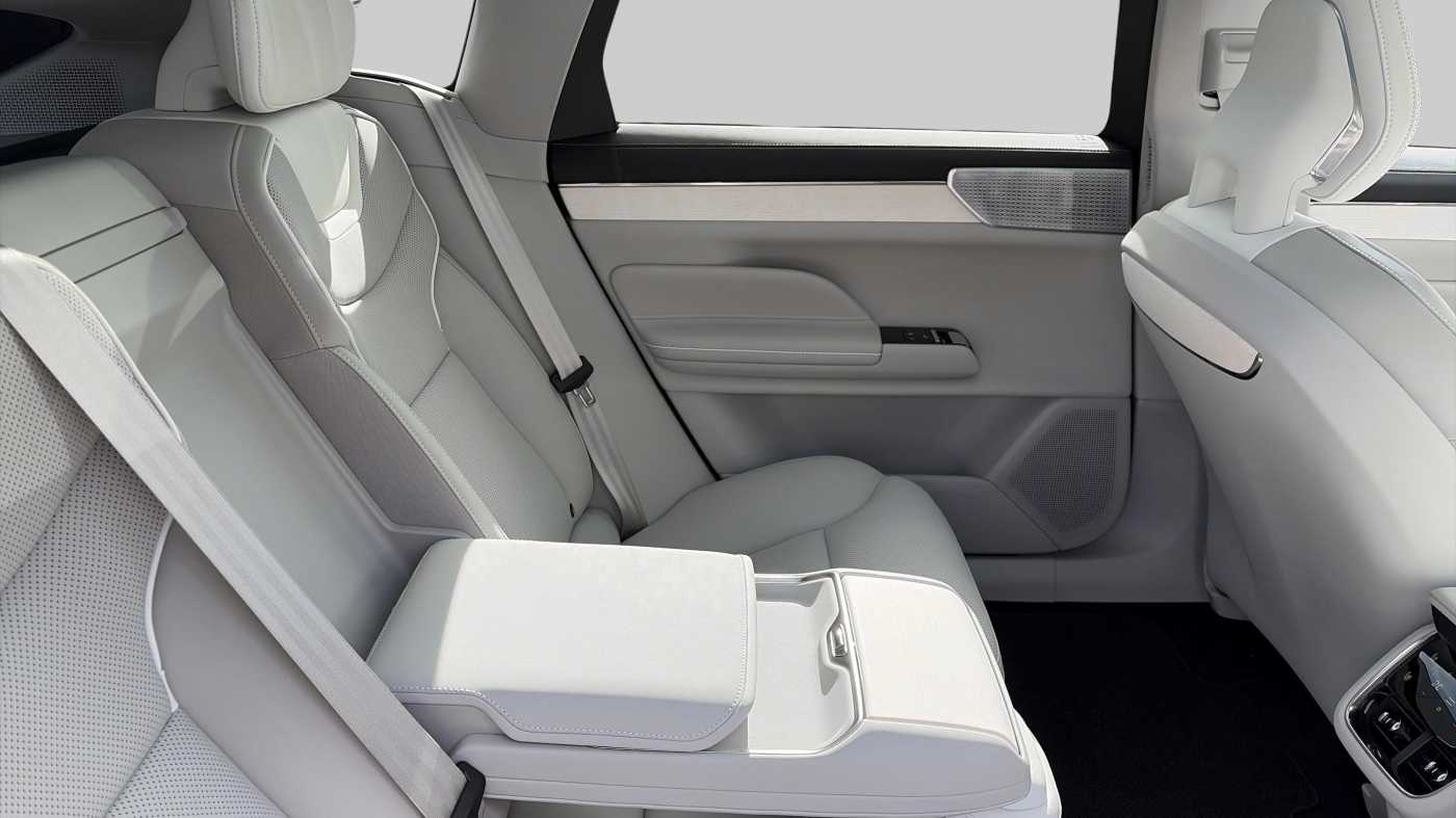 Volvo ES90