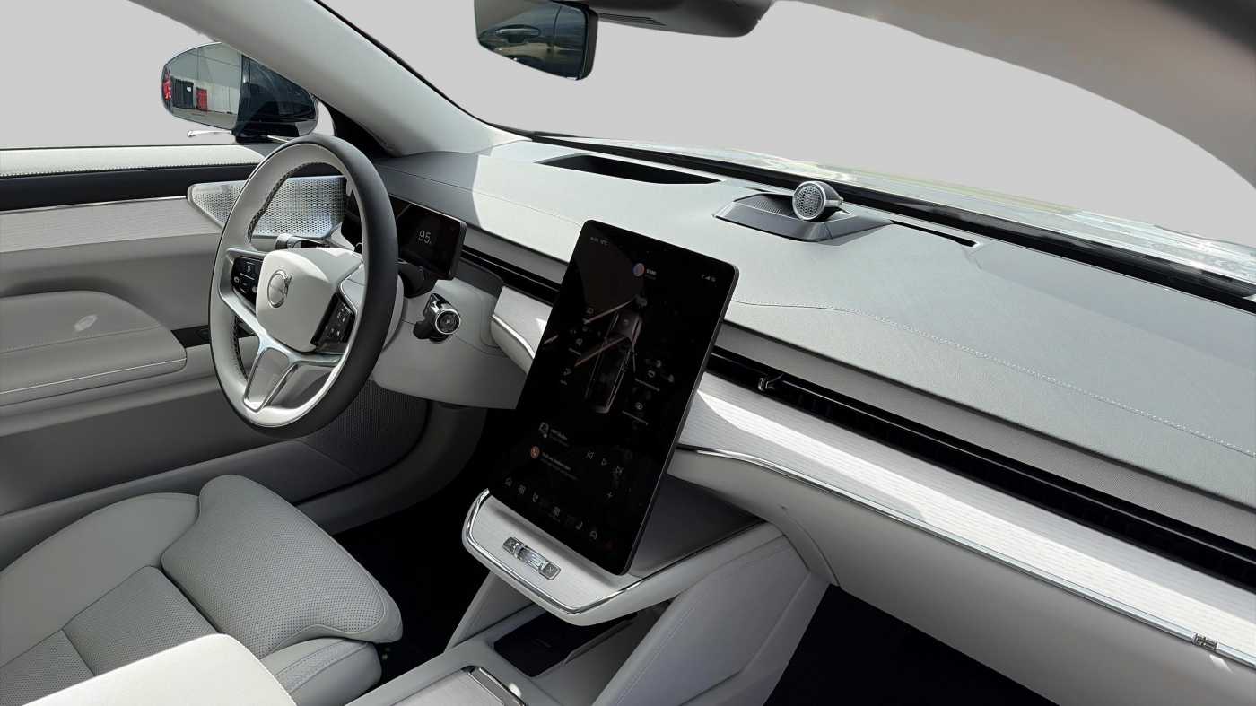 Volvo ES90