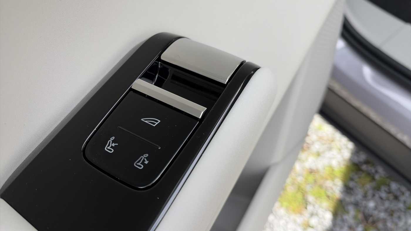 Volvo ES90