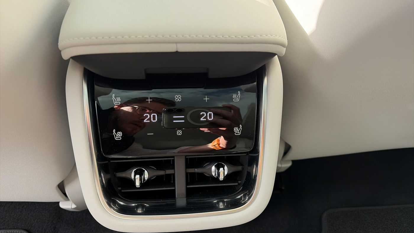 Volvo ES90