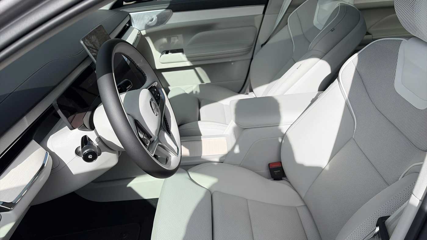 Volvo ES90