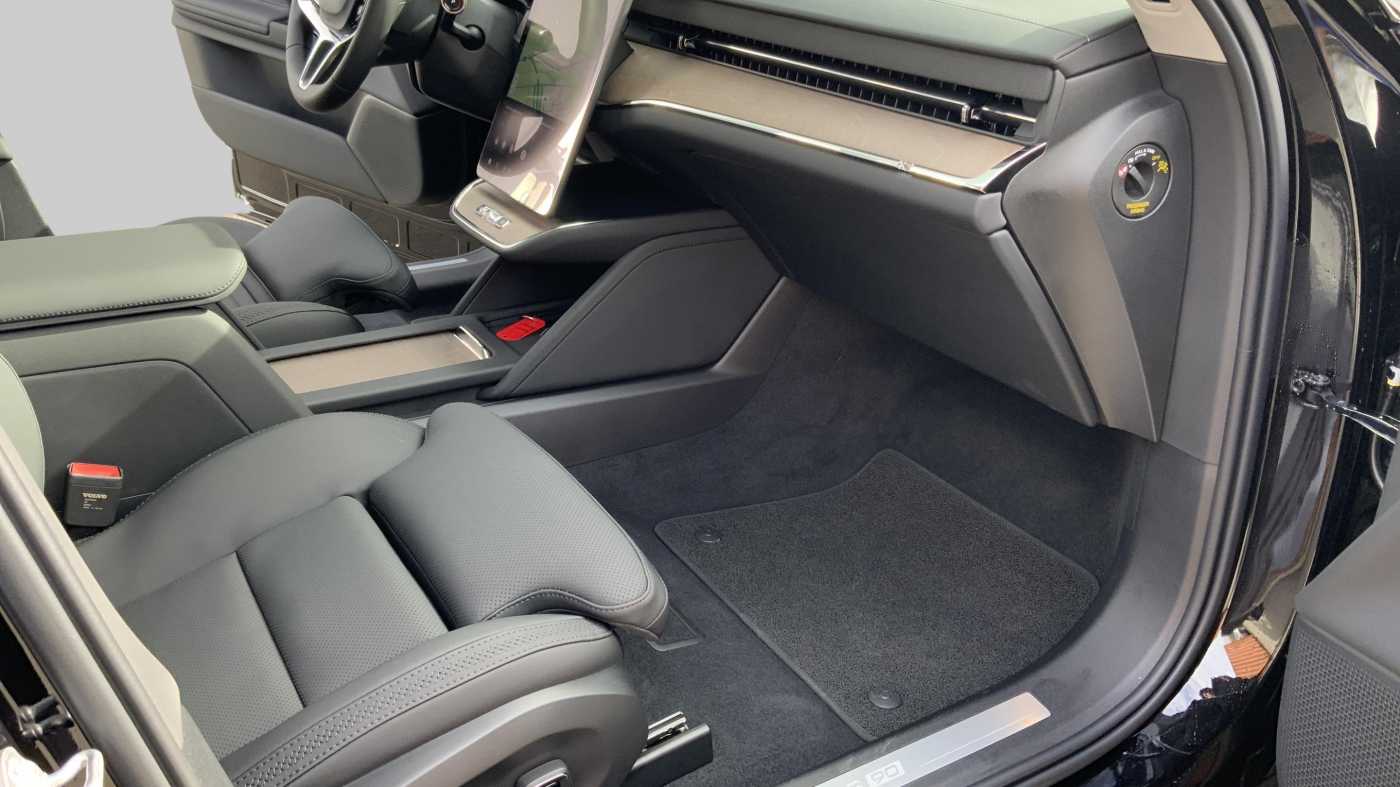 Volvo ES90