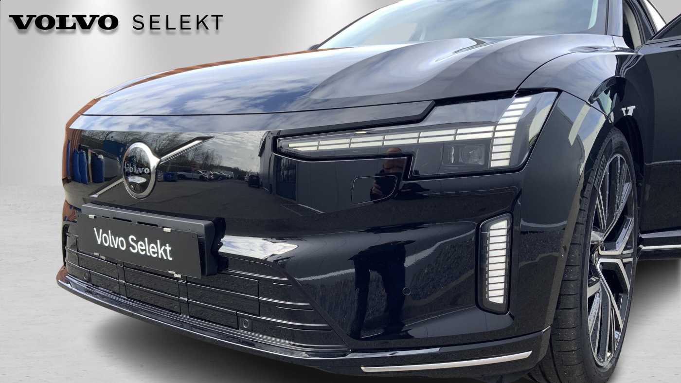 Volvo ES90