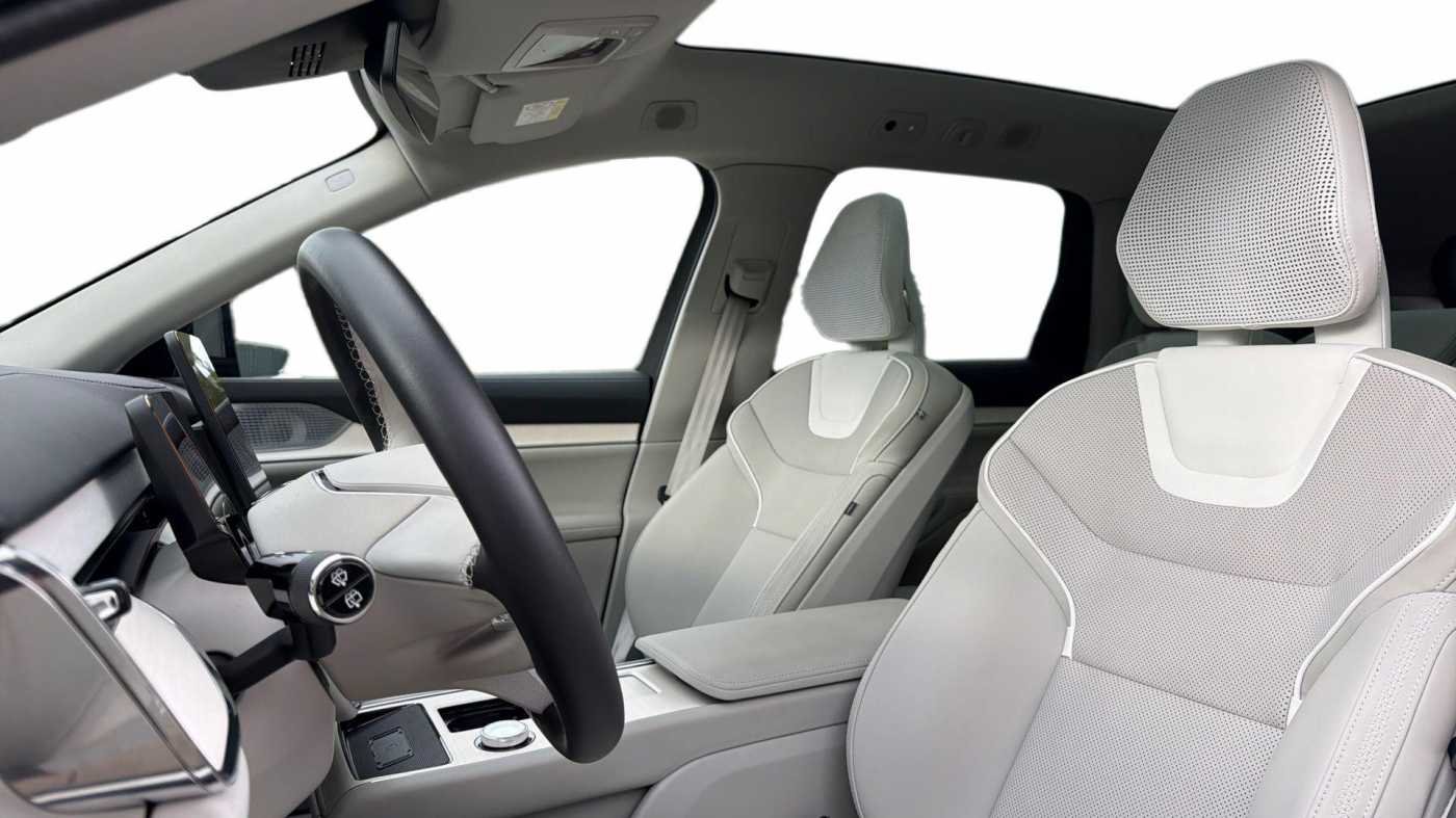Volvo EX90
